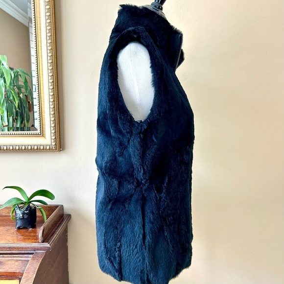 Vintage Black Genuine Fur Zip Vest Cozy Soft Quiet Luxury Sleeveless Size Large - Picture 9 of 11